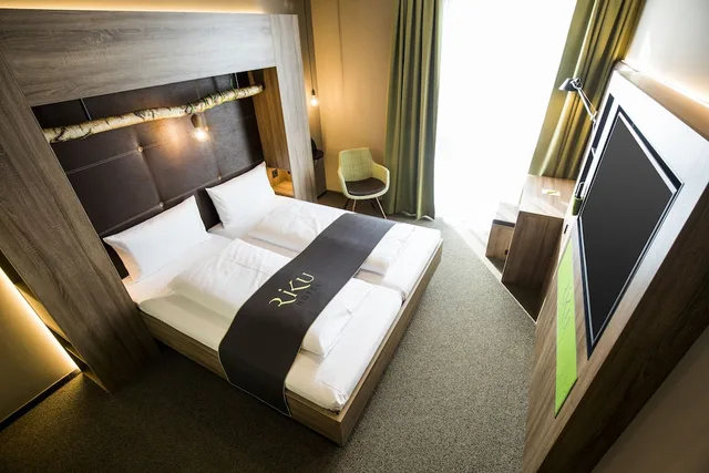 غرفة بسرير مزدوج، RiKu HOTEL Ulm 2/6