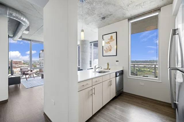 Suite, 2 Queen Beds, 2 Bathrooms, Placemakr Premier SoBro 7/10