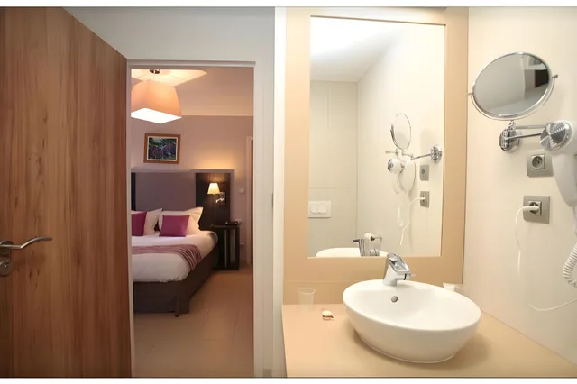 غرفة ثلاثية، Appart'hotel Odalys City Dijon Centre Les Cordeliers 1/1