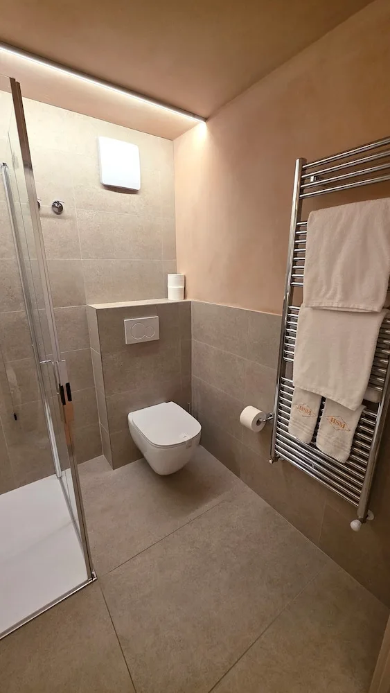 غرفة كلاسيكية بسرير كوين بشرفة، St Michael Hotel 6/8