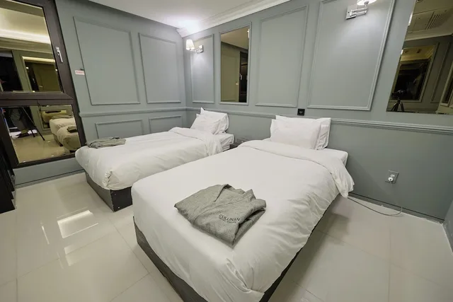 غرفة بسريرين منفصلين، Hotel Cullinan Wangsimni 1/10