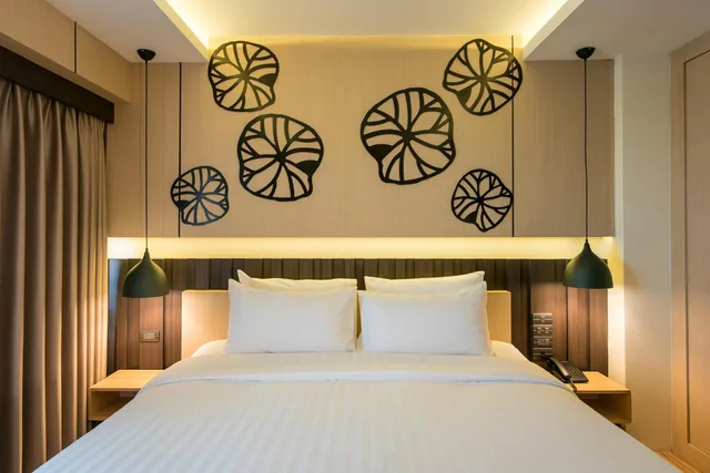 جناح، Nadee 10 Resort & Hotel 8/10