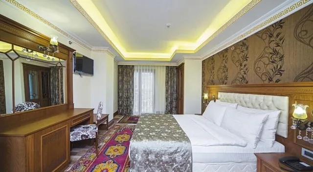 جناح جونيور بسرير فردي بإطلالة على المدينة بغرفة نوم واحدة، Lausos Palace Hotel Istanbul 2/2