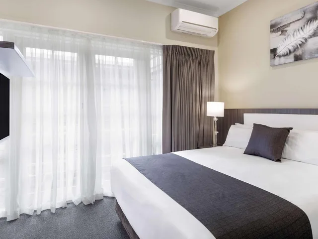 استوديو سوبيريور، Quality Hotel Melbourne Airport 5/9