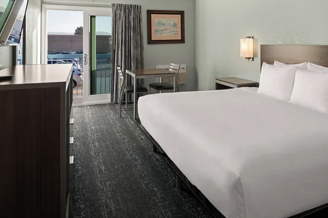 غرفة ديلوكس بسرير كوين، Sand Dollar Inn 2/5