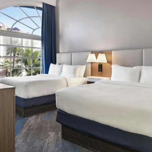 غرفة بسرير كوين مع أريكة لذوي الإعاقة، City Express by Marriott Redmond Airport 1/5