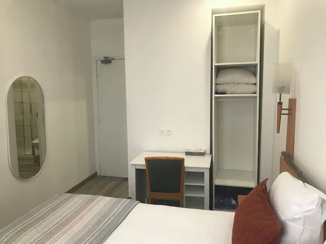 غرفة بسريرين منفصلين، Morand Hotel 5/10