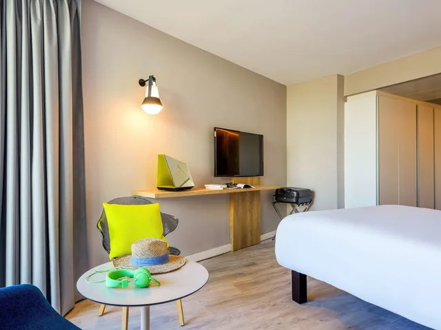غرفة قياسية بسريرين منفصلين بإطلالة على البحر بشرفة، Ibis Le Touquet Thalassa 7/9