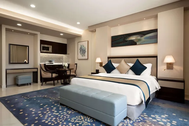غرفة ديلوكس بسرير كينج لذوي الإعاقة، Wyndham Garden Manama 1/7