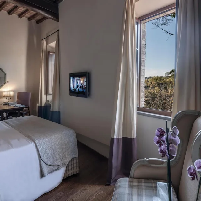 غرفة سوبيريور بسرير مزدوج، Castel Monastero 3/5