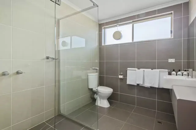 غرفة بسرير كوين، Comfort Inn Clubarham 3/4