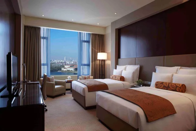 Deluxe, Twin Beds, Lake View, Renaissance Tianjin Lakeview Hotel 1/3