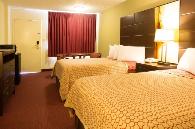 غرفة بسريرين مزدوجين، Marina Motel Chalmette 2/4
