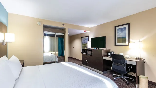 غرفة قياسية بسرير كوين لذوي الإعاقة، Holiday Inn Express Boise University Area 1/2