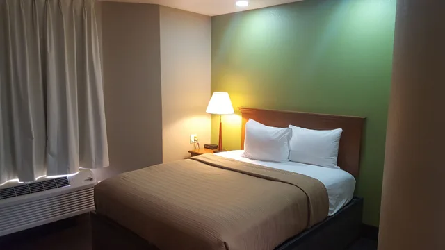 غرفة قياسية بسرير كوين، Rodeway Inn Tuscaloosa near University 8/10
