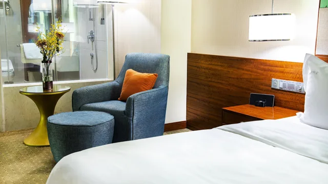 غرفة قياسية بسريرين مزدوجين، Holiday Inn Donghua 6/7