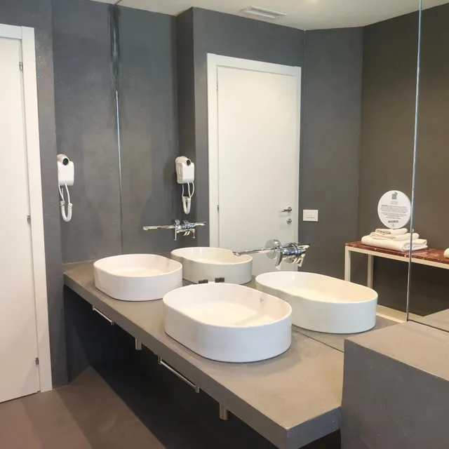 جناح، Hotel Excelsior Vasto 10/10