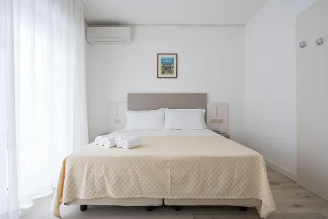 Comfort, Double Bed, Lateral Side Sea View، Hotel Boston 8/10