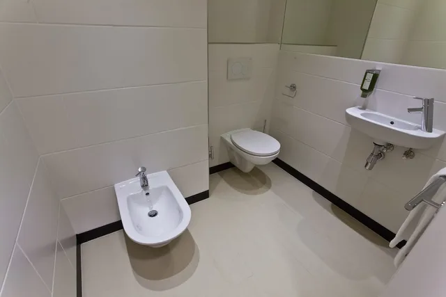 جناح بسرير كينج وسريرين منفصلين بإطلالة على الحديقة بشرفة، Hotel Spiess Spiess Appartement Pension 4/7