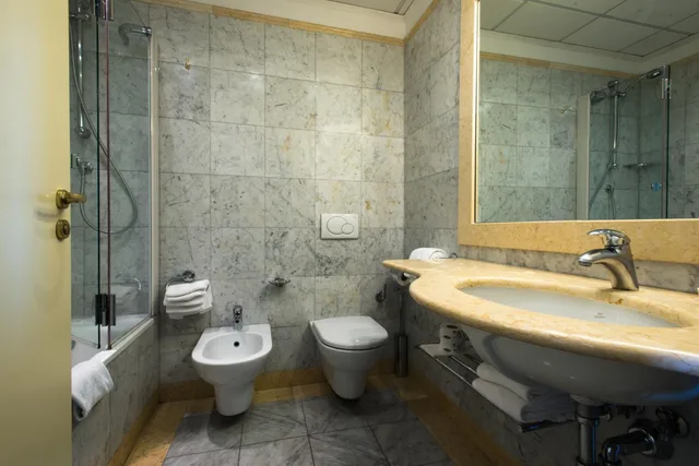 غرفة ديلوكس رباعية بسرير مزدوج بشرفة، Villa Cappugi 6/7