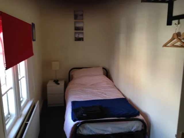 Red, Economy, Single, Single Bed, Private Bathroom، Acapulco Rooms 1/2