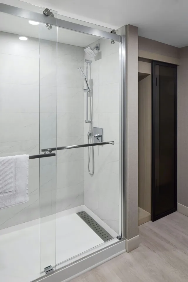 غرفة تنفيذية، Toronto Airport Marriott 4/4