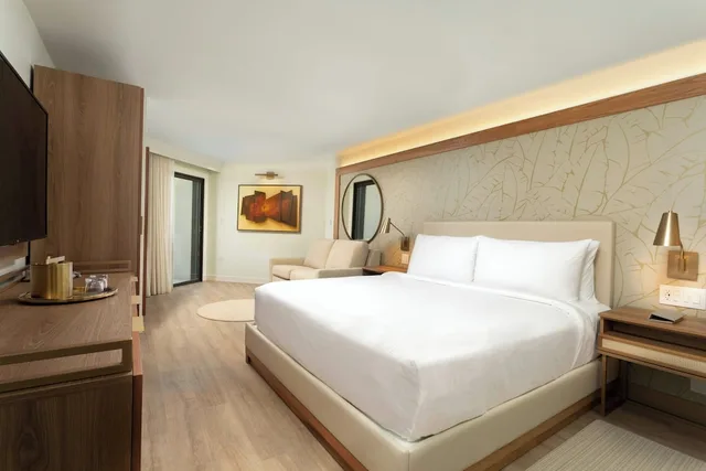 Room, King Bed, Partial Ocean View, Sofa, Accessible, Courtyard Isla Verde Beach Resort 1/3