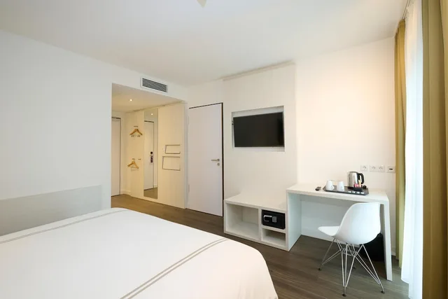 غرفة بسرير مزدوج لذوي الإعاقة، Premier Inn Freiburg City Nord 2/7