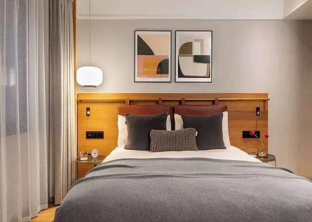 Essential, Queen Bed، Kimpton Vividora Barcelona 7/9