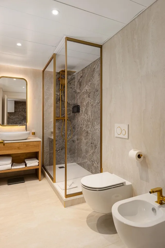 غرفة سيغنتشر بغرفة نوم واحدة، Royal Manotel 5/7