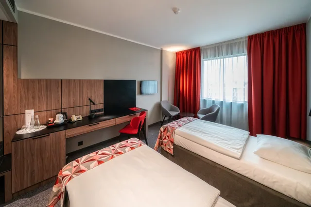 Plus, Standard, Twin Beds, City View، Hotel Park Plaza 1/7