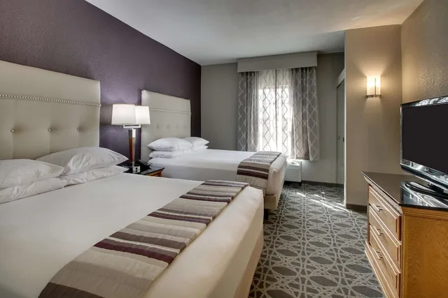 2 Rooms, Suite, Multiple Beds, Sofa, High Floor، Drury Inn and Suites Albuquerque North 1/5