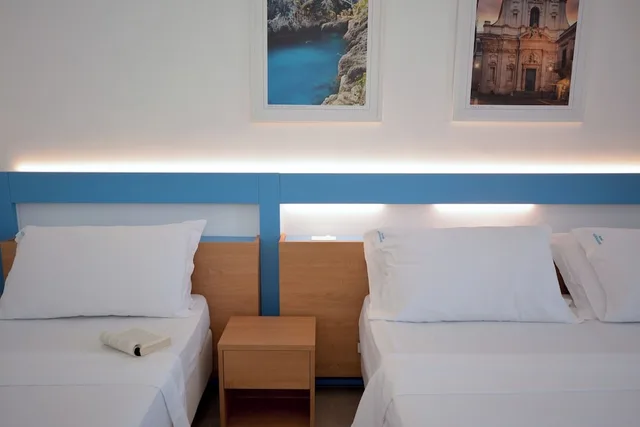 غرفة قياسية ثلاثية بسرير كوين وسرير فردي، Hotel Miramare 5/7