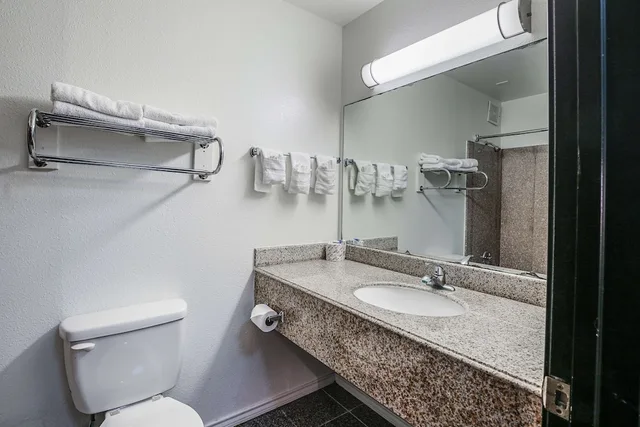غرفة قياسية بسرير كينج، Motel6 Pasadena, TX 9/10