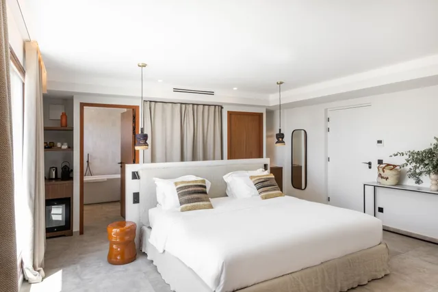 جناح بسرير كينج، Domaine Du Mirage 1/4