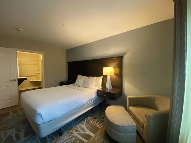 جناح بسرير كوين بغرفة نوم واحدة بمطبخ، Staybridge Suites Syracuse Liverpool 1/4