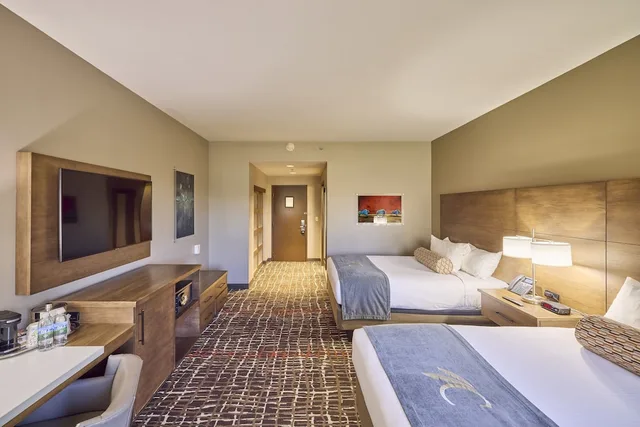 Deluxe, 2 Queen Beds, East Tower، Choctaw Casino & Resort Grant, Trademark Coll by Wyndham 3/4