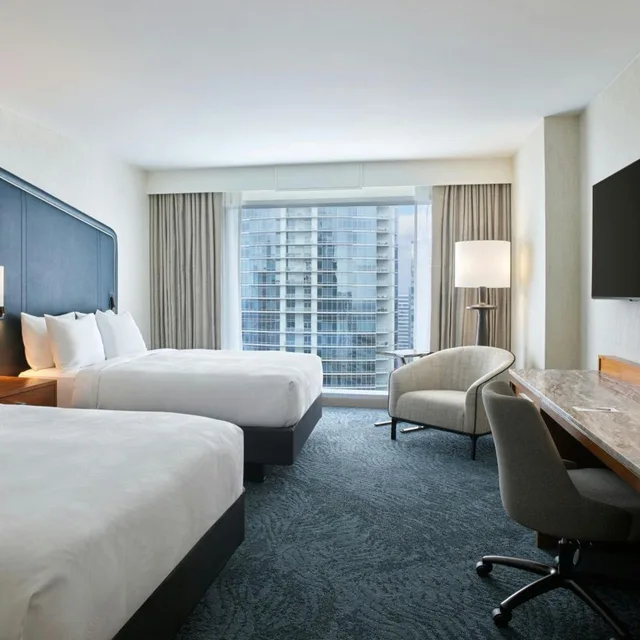 غرفة بسريرين كوين بإطلالة على المدينة في طابق مرتفع، JW MARRIOTT AUSTIN 4/18