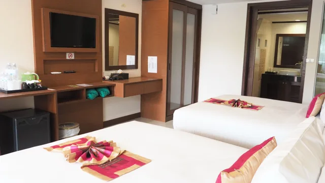 جناح عائلي بسريرين كوين بإطلالة على المسبح، Chivatara Resort And Bangtao Beach Resort Phuket 7/10