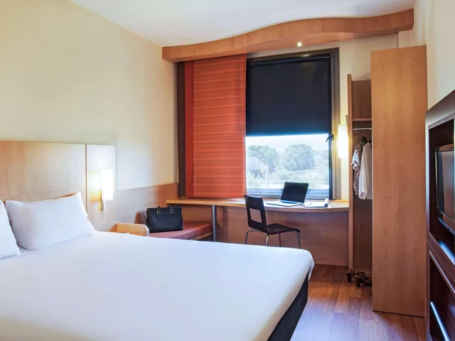 غرفة قياسية بسرير مزدوج، Ibis Barcelona Mollet 1/6