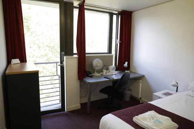 غرفة قياسية مفردة، Princes Gardens Campus Accommodation 1/4