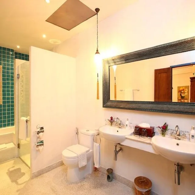 غرفة تنفيذية عائلية، At Niman Conceptual Home 8/10