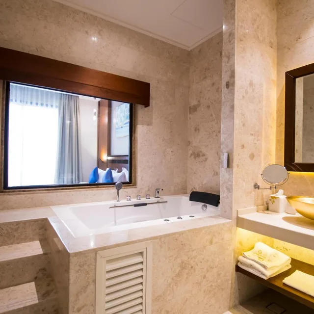 Presidential, Suite, Belad Bont Resort 6/6