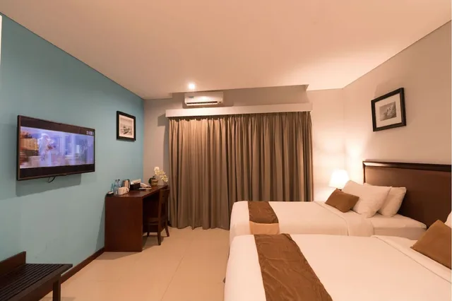 غرفة ديلوكس بسرير كوين، KUTABEX BEACH FRONT HOTEL 1/3