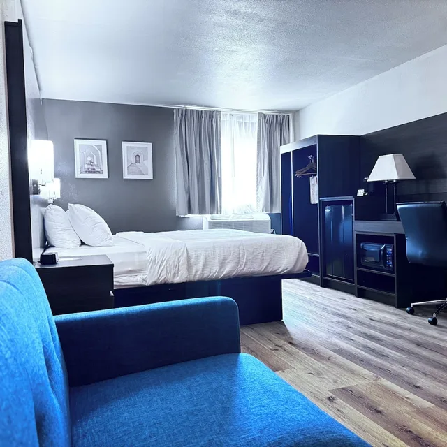 جناح بسرير كينج بحوض جاكوزي، Quality Inn Spearfish I-90 8/10