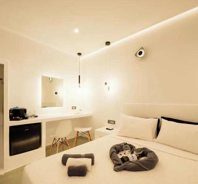 جناح سوبيريور بسرير مزدوج بإطلالة على البحر مع أريكة بجاكوزي، Tataki Hotel 8/10