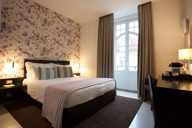 Superior, Queen Bed, Square View، Internacional Design Hotel 2/5