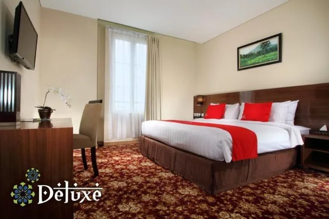 غرفة ديلوكس بسرير كينج، Hotel Namira Syariah Pekalongan 1/2