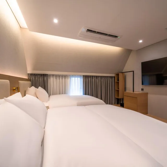 غرفة قياسية بسريرين منفصلين، Comfort inn Yeouido 4/10