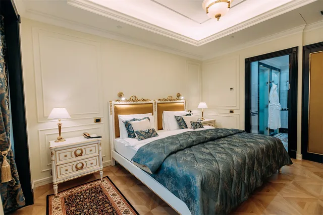 Signature, Suite, Golden Palace Hotel Yerevan 1/2